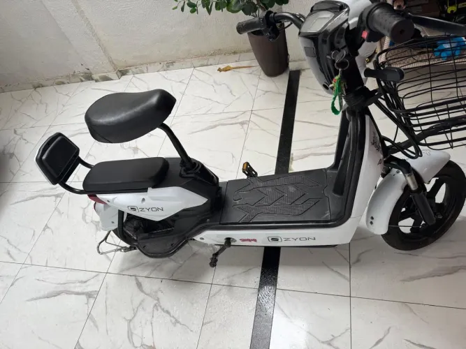 Moto eletrica autonomia 40km