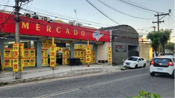 Loja para alugar na Rua Vicente de Lima Cleto, Nova Cidade, São Gonçalo - RJ
