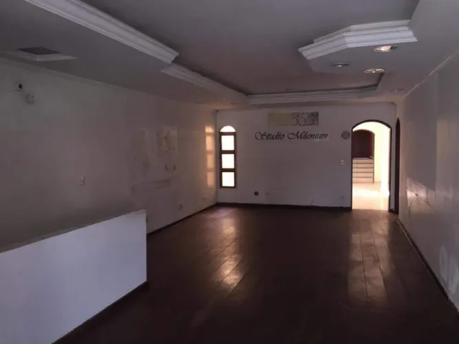 Casa Comercial à Venda ou Locação com 351m² e 6 Vagas  Nova Petrópolis | São Bernardo do C