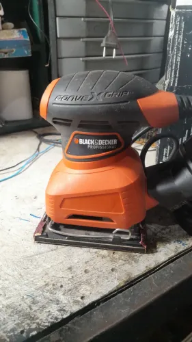 Lixadeira black decker