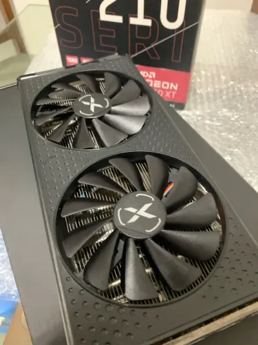 Placa de vídeo XFX RX 6650 XT 8gb