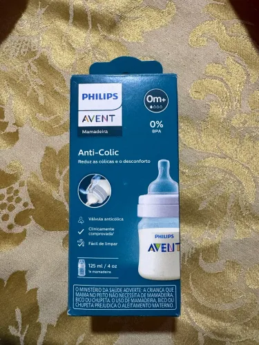 Mamadeira Avent anti cólicas