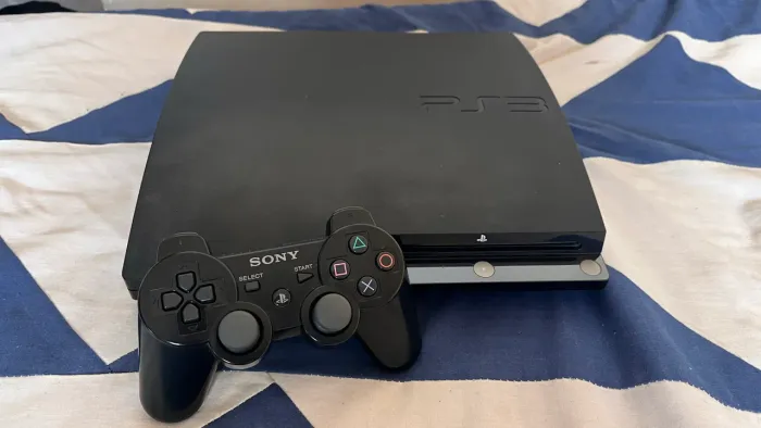 Vende-se Playstation 3 com desbloqueio do tipo CFW