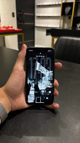 iPhone 11 - 128gb