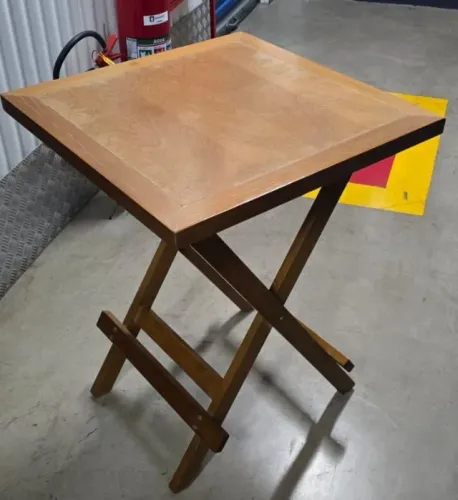 Mesa Dobrável 60x60cm - Base Madeira, Tampo Laminado Amêndoa Fosco - 8 UNIDADES