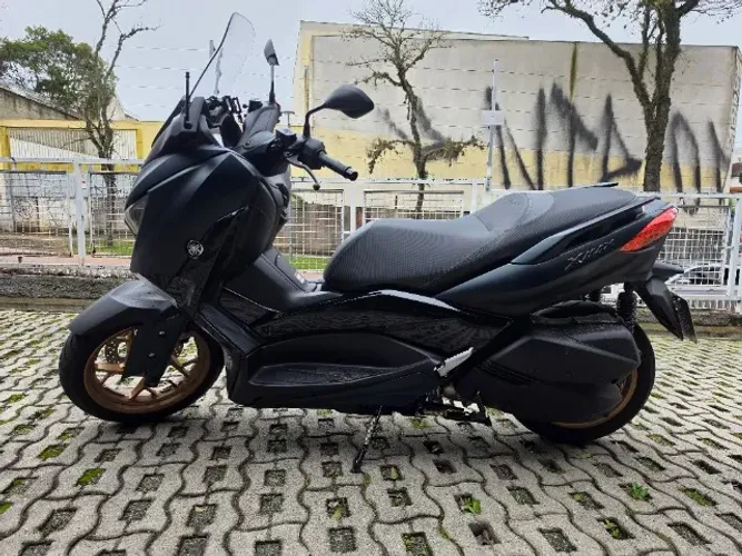 Yamaha XMAX 250 2024 (Apenas 3mil km)