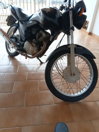 Honda CG 150 preta
