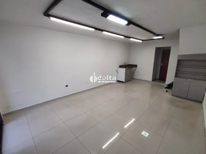 Loja disponível para locação no bairro Centro em Uberlândia-MG.