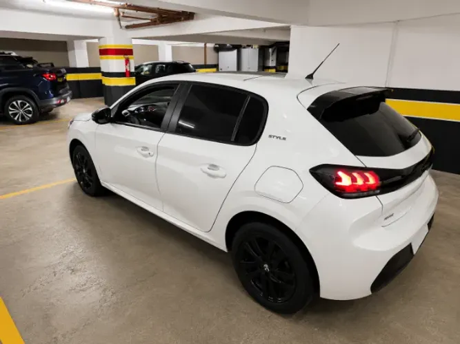 Peugeot 208 Style 1.0 Flex 6V 5P Mec. 2024