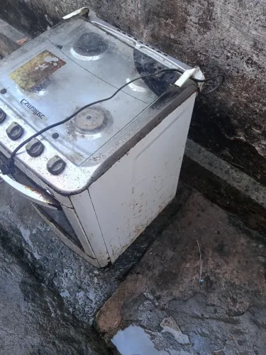 Vendo fogão 4 boca 