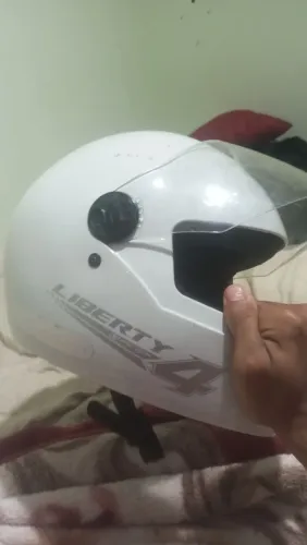 Vendo Capacete Em Usado 