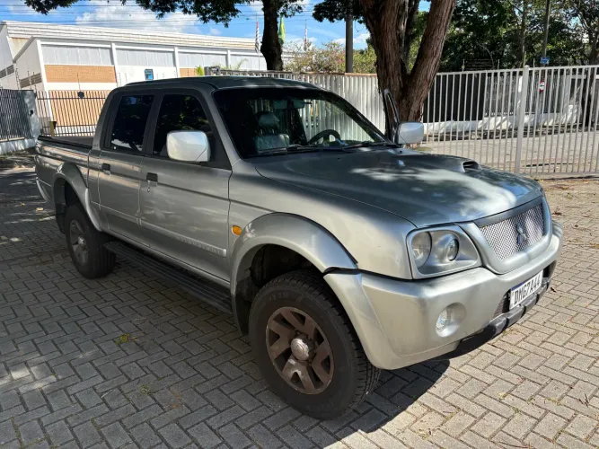 Mitsubishi L200 Sport HPE 2.5 4X4 CD DTI Dies. Aut. 2004