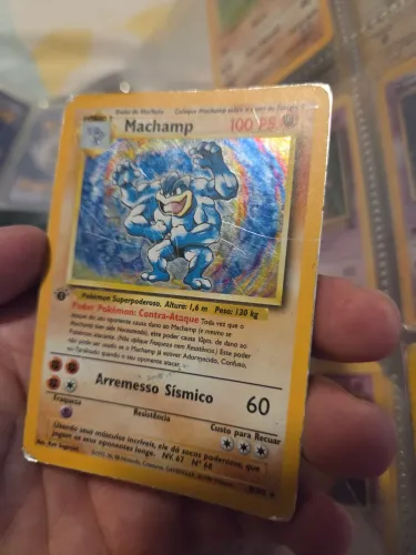 Carta Pokémon Machamp Holo 1ª Edição Português 8/102 Vintage
