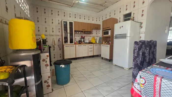 CASA DUPLEX NO PLANALTO 04 QUARTOS COM AREA GOURMERT PISCINA E GARAGEM PORTÃO ELETRONICO