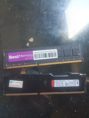 Memória ram DDR3 8gb cada uma, só vim buscar funcionando