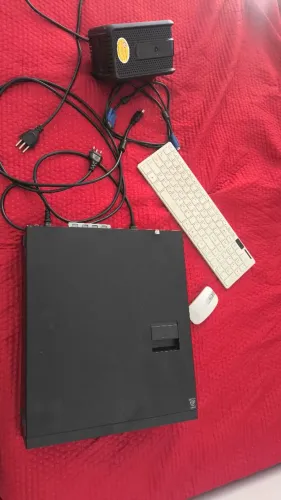 VENDO COMPUTADOR INTEL CORI I3 + TECLADO/MOUSE, ESTABILIZADOR E CABOS, SEM MONITOR 