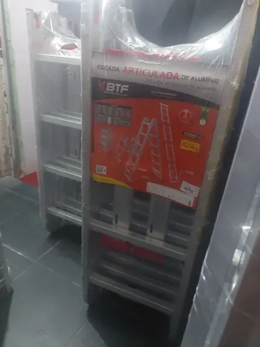 Escada Articulada 4x4 = 16 Degraus BTF Nova