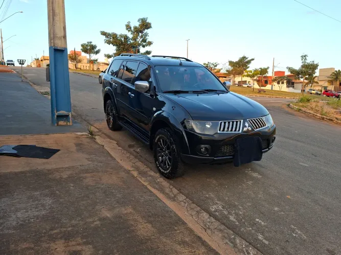 Mitsubishi Pajero Dakar 3.2 4X4 T.i. Dies. 5P Aut. 2010