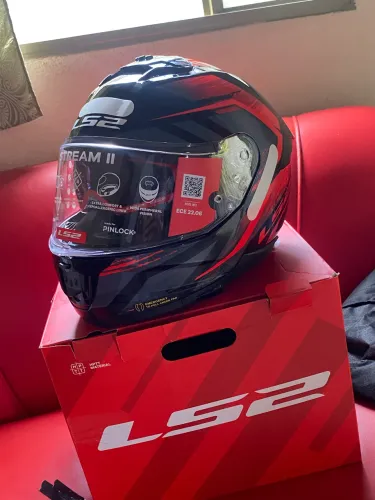 Vende-se Ls2 novo usado 3 vezes