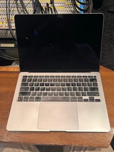 MacBook Air M1 -16Gb RAM /512 SSD