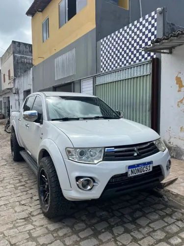 Mitsubishi L200 Triton HPE 3.2 CD TB Int.diesel AUT 2014