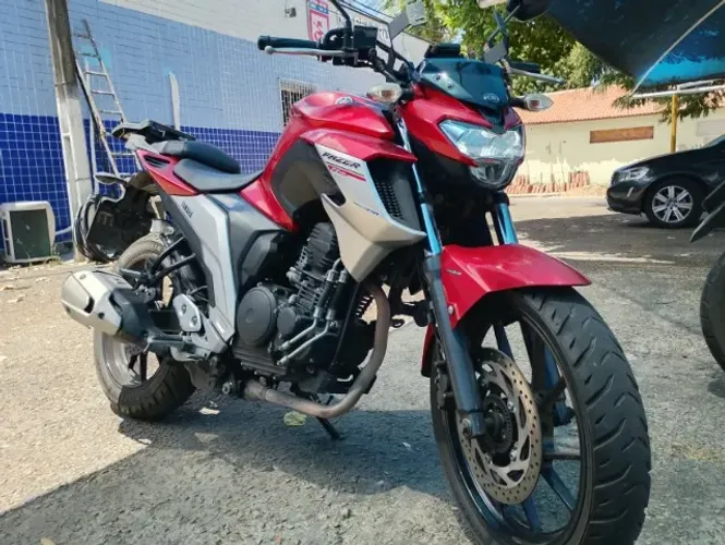 YAMAHA FZ25 2021 c/ ou sem acessorios
