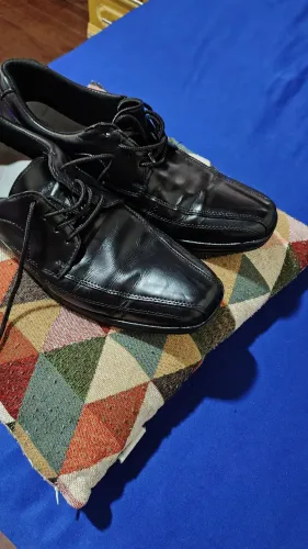Sapato social masculino 41 ,um mês de uso.