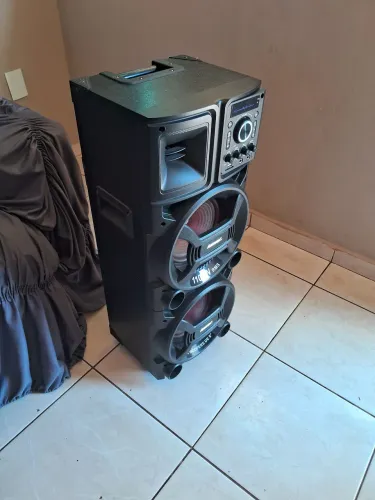 Vendo caixa de som nova