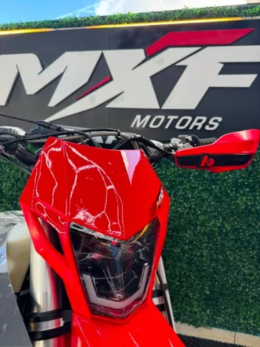 Moto mxf 270 FI