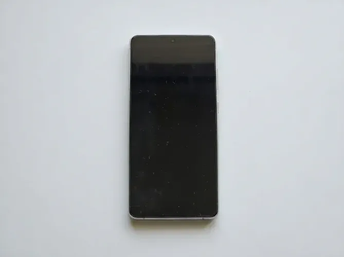 Samsung Galaxy S26 Ultra 512GB | Seminovo impecável, sem nenhuma marca de uso.
