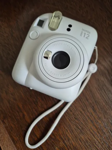 Maquina polaroide da intax mini branca
