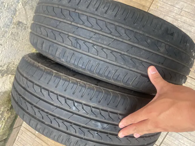 Dois pneus aro 14 novos zeros