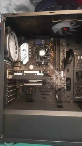 CPU Ryzen 5 1600 16gb ram