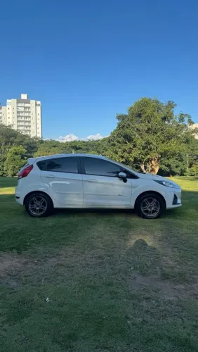 Ford Fiesta SEL 1.6 16V Flex Mec. 5P 2019