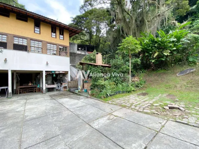Cosme Velho | Casa 6 quartos, sendo 6 suites
