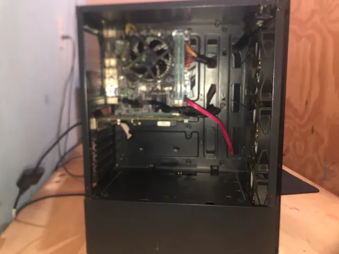 Pc gamer para vender logo