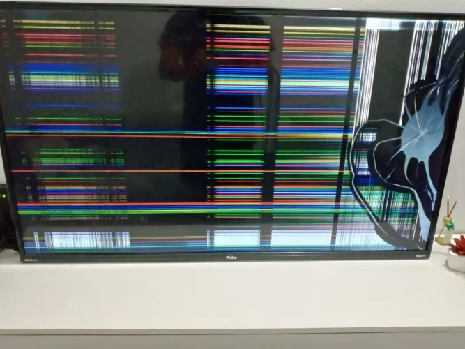 Smart TV Philco Roku ? 42" ? Tela com defeito