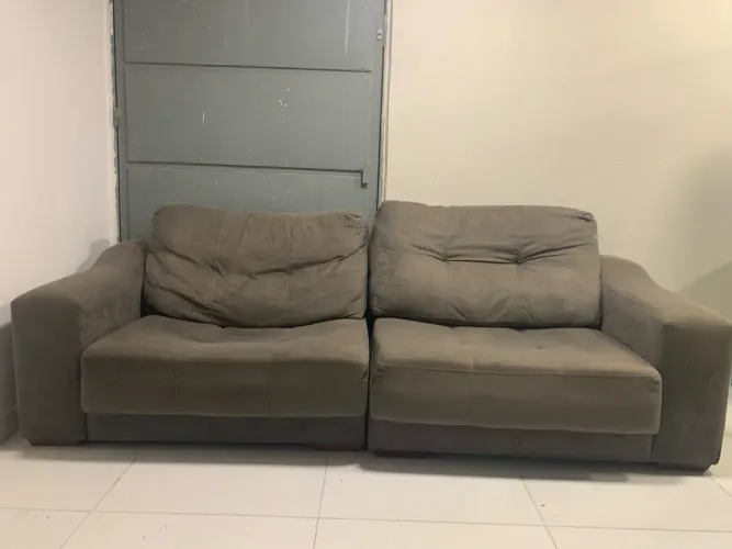 Sofá cinza suede aveludado retrátil e reclinável 2,3 metros