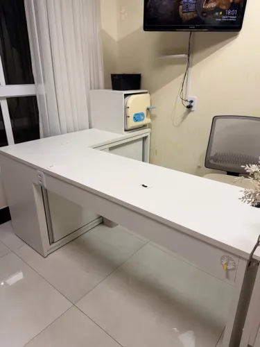 Mesa em L MDF nail designer