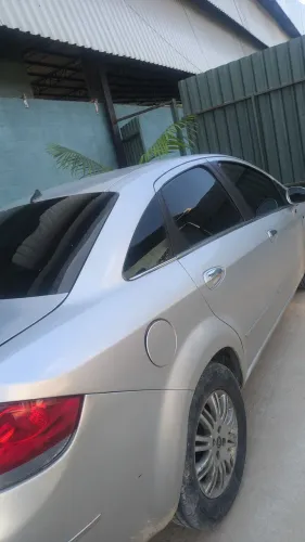 Fiat Linea Essence Dualogic 1.8 Flex 16V 4P 2012