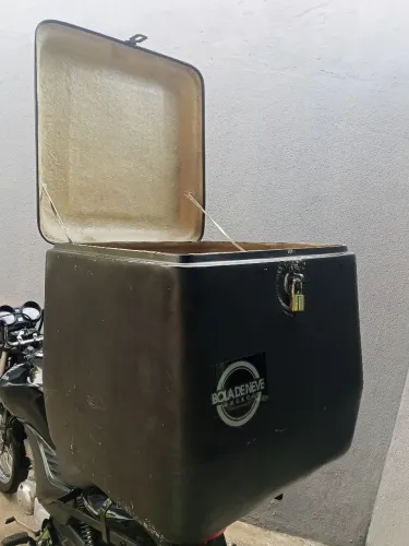 Vendo baú para moto de fibra 190 litros
