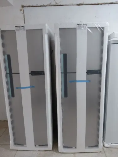 Geladeira Electrolux Z * Z *