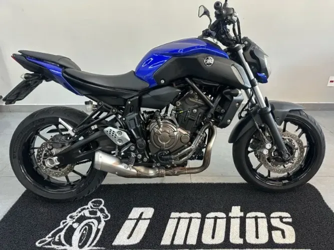 YAMAHA MT-07ABS