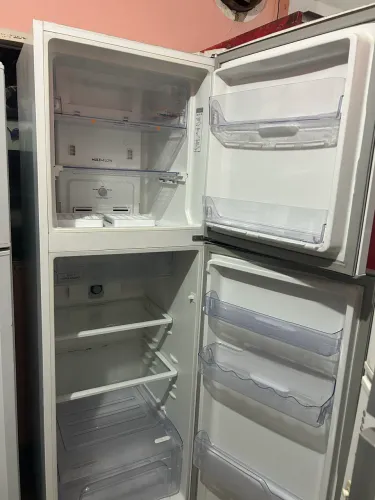 Geladeira continental modelo novo