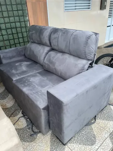 Sofá retrátil reclinável 1.80 metros cinza no tecido jolie!