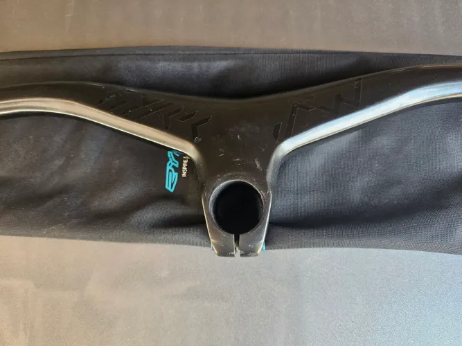 Guidão intrgrado carbono Ryet Ergo 14 780mm x 80mm