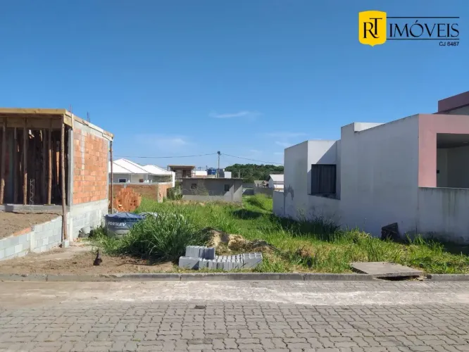Terreno com RGI à venda no Condomínio Collynas Park - Araruama/RJ