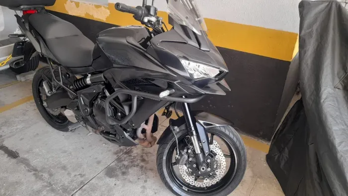 Kawasaki versys impecável