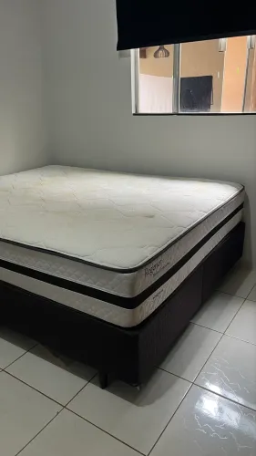 Cama Queen usada