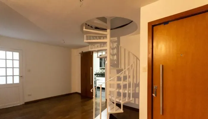 Cobertura duplex para venda tem 140 metros quadrados com 4 quartos